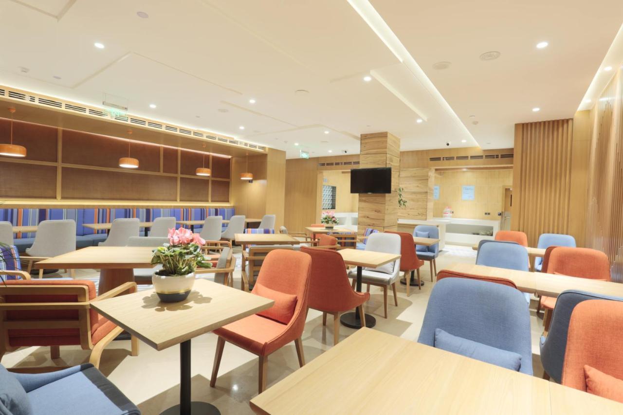 Holiday Inn Express Jiuzhaigou,Only 600 Meters To Jiuzhaigou Park By Ihg Экстерьер фото